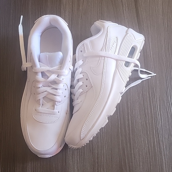 COPY - Nike Air Max 90's (women's) - Picture 3 of 6